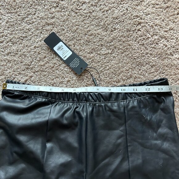 Fashion Nova Bottoms Up Split Hem Black Leggings NWT Size Large - Picture 13 of 15